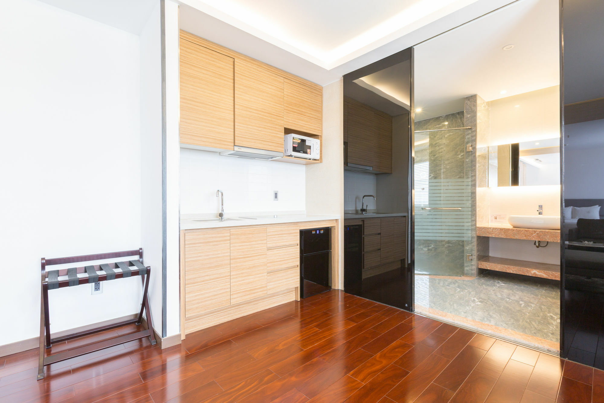 Charm Suite Residence Saigon Ho Chi Minh City Exterior photo